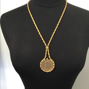 NWOT Necklace